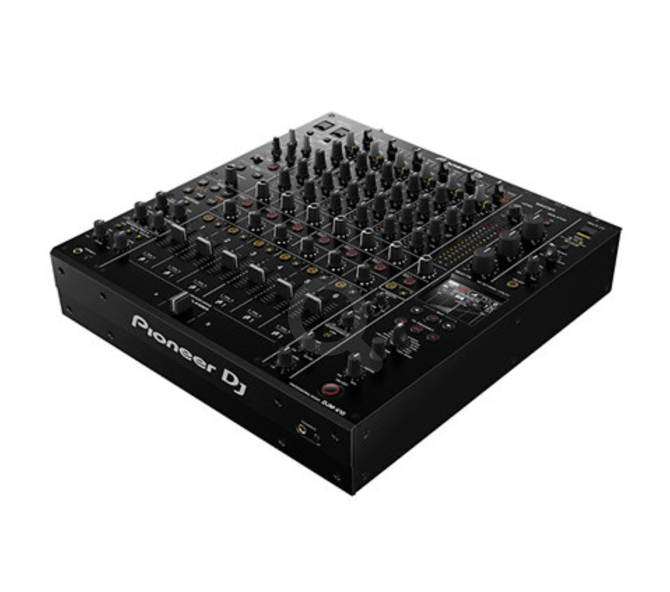 Prestacor rental DJ set up